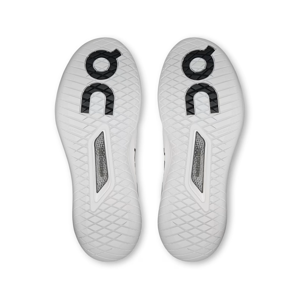 On Running The Roger Pro 3 - White | Pink
